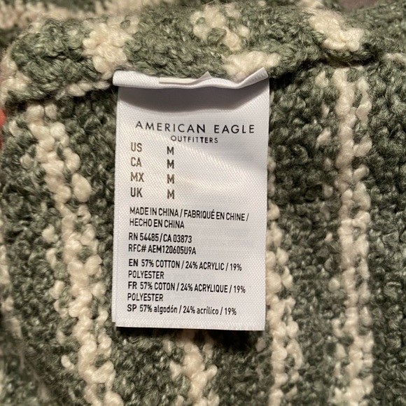 American Eagle Henley Sweater - Picture 4 of 4
